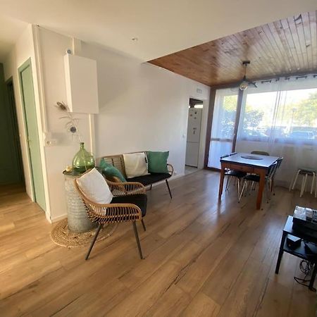 Grand Appartement 7 Couchages, 1 Place De Parking. Saint-Priest  Exterior foto